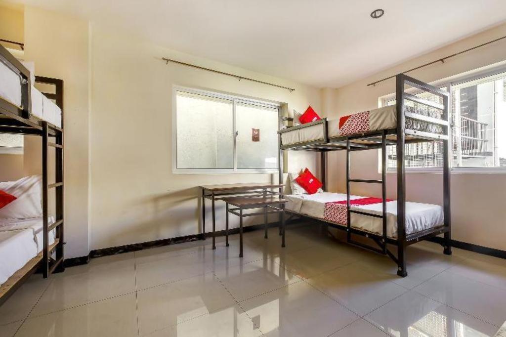 Oyo 842 City Smiles Apartelle San Juan  Eksteriør bilde