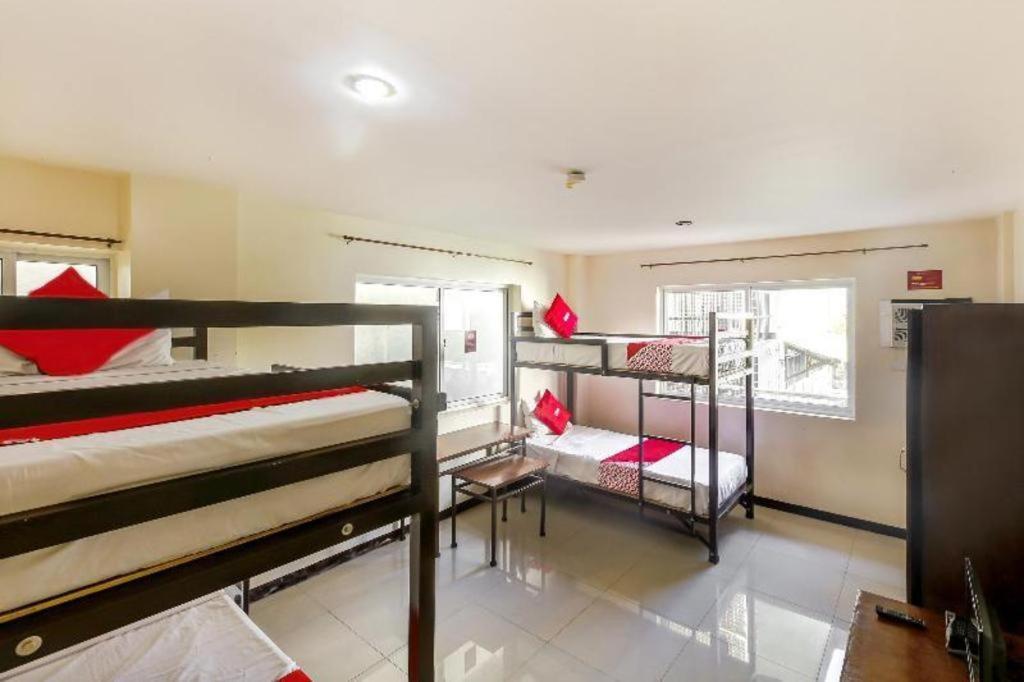 Oyo 842 City Smiles Apartelle San Juan  Eksteriør bilde